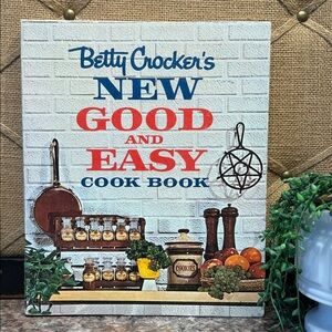Vintage Betty Crocker's New Good and Easy Cook Book